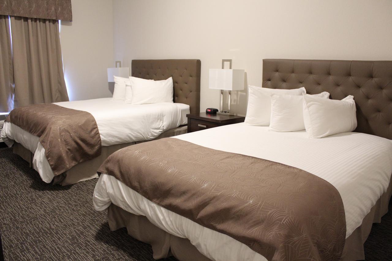 Prairie Moon Inn & Suites Macklin 외부 사진